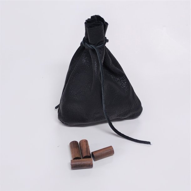 Black leather-pouch with 40 CON-Tac-Tix black pegs (Black Oak)