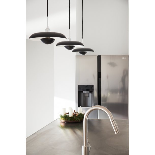 RA400 - Pendant - Black