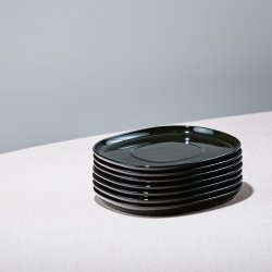 25*30 cm superellipse Plate BLACK - piet hein